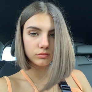 Meet your Posher, Sarah-jade